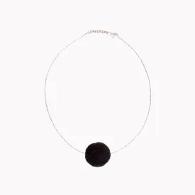 CARRY POMPOM NECKLACE