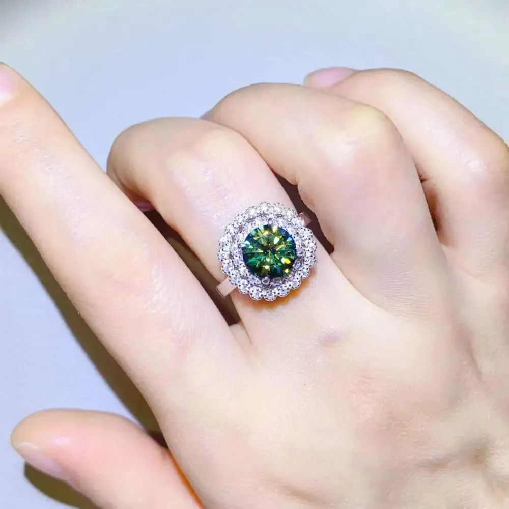 Exquisite 2 Carat Moissanite Ring Elevates Luxury Fashion for Women