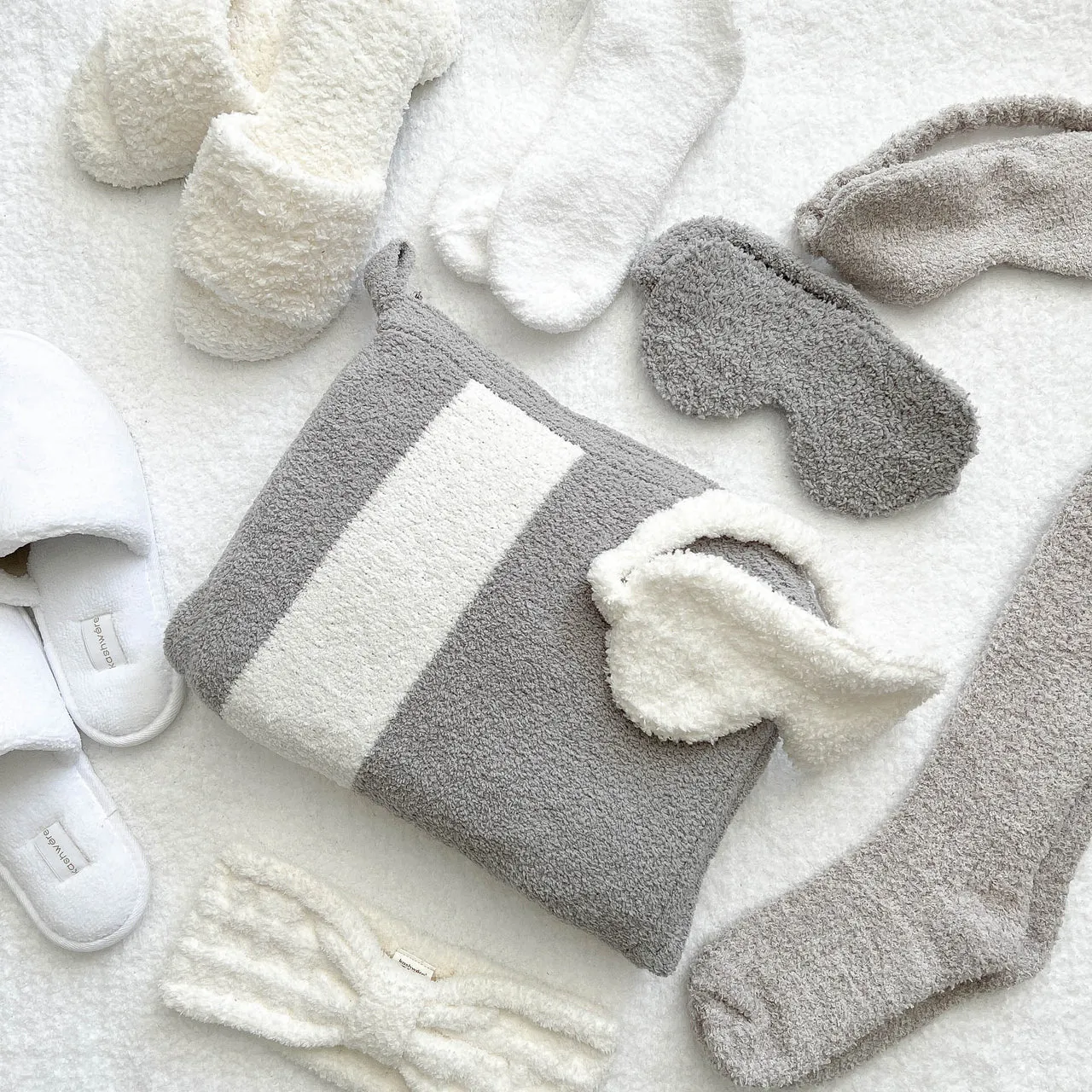 Kashwere Lounge Ultra Soft Oyster & Bone Heathered Spa Socks