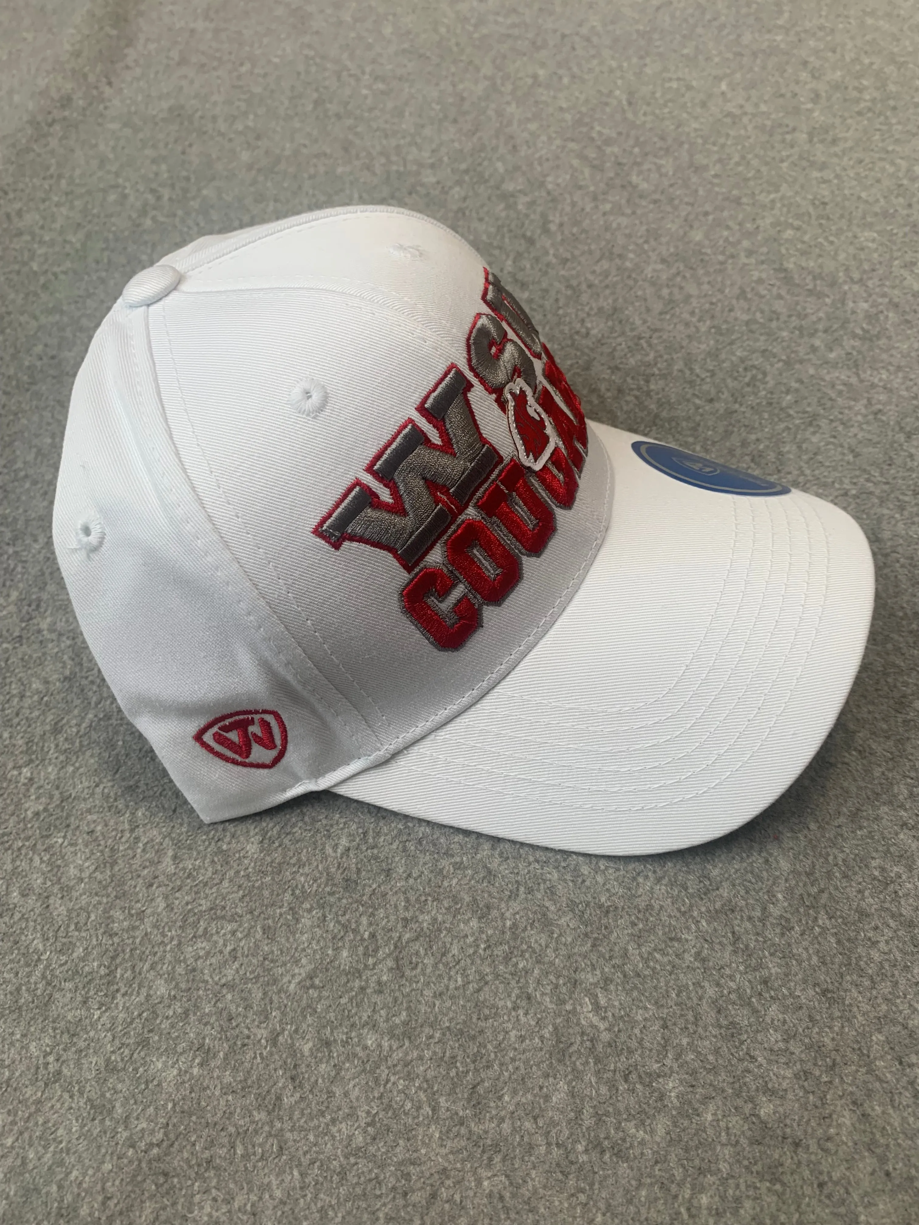 White "WSU COUGARS" Adjustable Hat